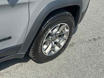 2023 Jeep Cherokee Trailhawk