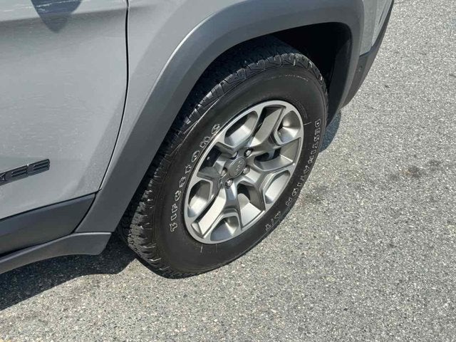 2023 Jeep Cherokee Trailhawk