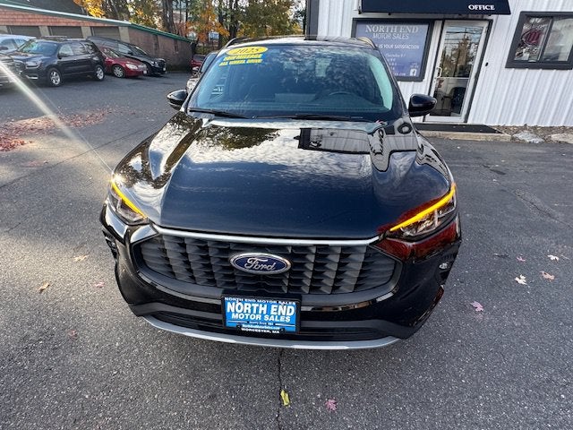 2025 Ford Escape Platinum