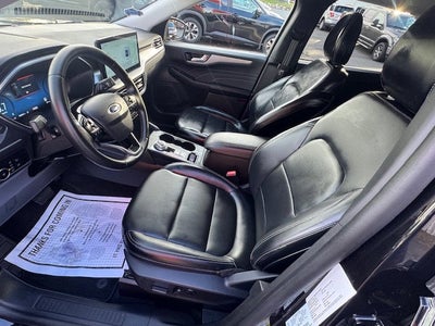 2025 Ford Escape Platinum
