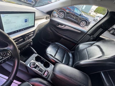 2025 Ford Escape Platinum