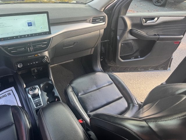 2025 Ford Escape Platinum