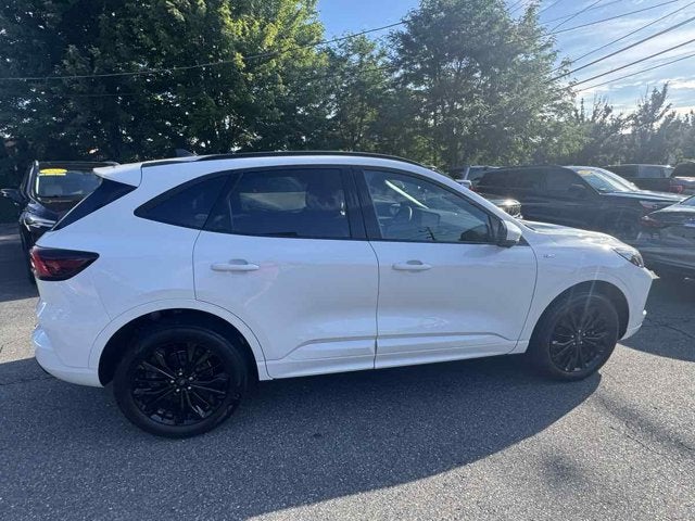 2023 Ford Escape ST-Line Elite