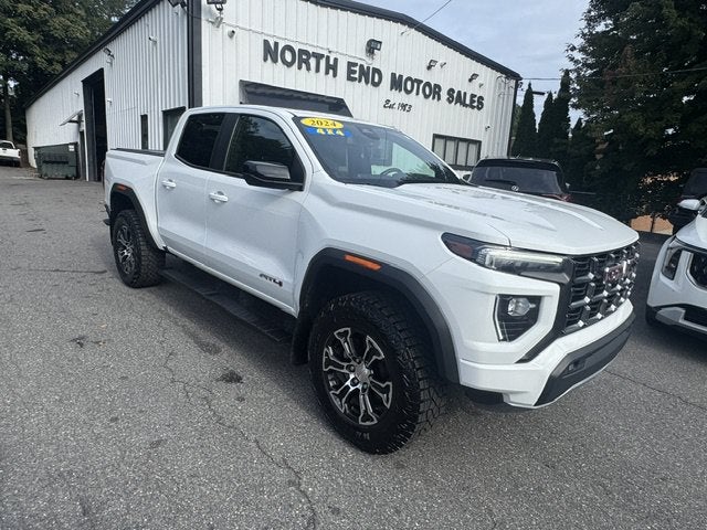 2024 GMC Canyon 4WD AT4