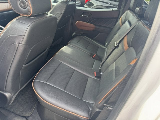 2024 GMC Canyon 4WD AT4