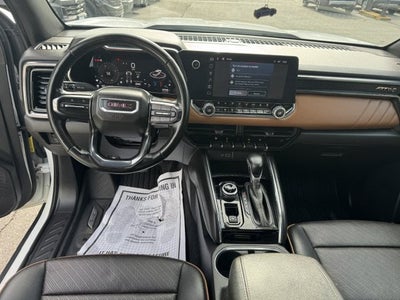 2024 GMC Canyon 4WD AT4