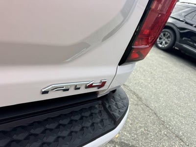 2024 GMC Canyon 4WD AT4