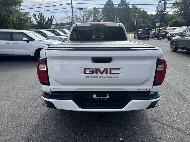 2024 GMC Canyon 4WD AT4