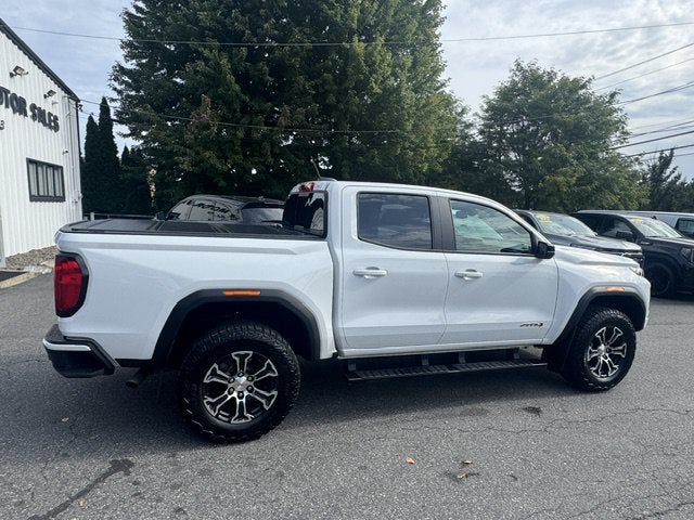 2024 GMC Canyon 4WD AT4