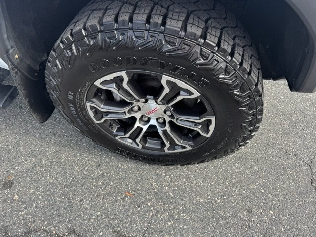 2024 GMC Canyon 4WD AT4
