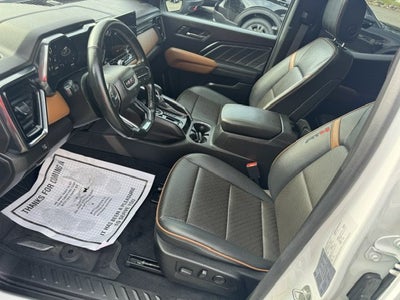 2024 GMC Canyon 4WD AT4