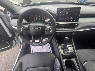 2023 Jeep Compass Latitude Lux