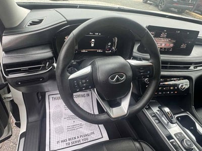 2023 INFINITI QX60 LUXE