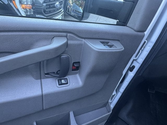 2021 GMC Savana Commercial Cutaway Van 177"