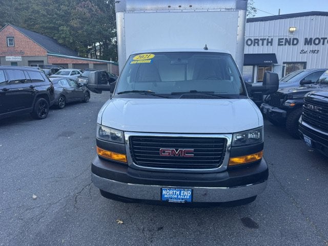 2021 GMC Savana Commercial Cutaway Van 177"