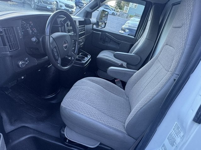 2021 GMC Savana Commercial Cutaway Van 177"